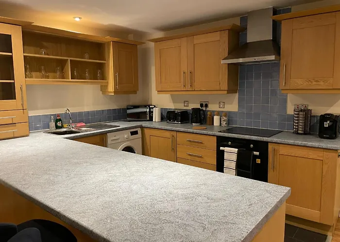 Modern 2 Bdr Flat In Nottingham City Centre With Free Parking