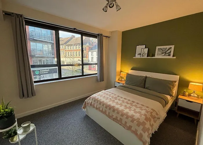 Modern 2 Bdr Flat In Nottingham City Centre With Free Parking